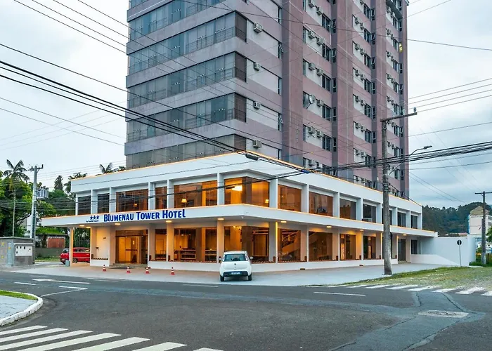 Hotel para famílias: Blumenau Tower By Castelo Itaipava